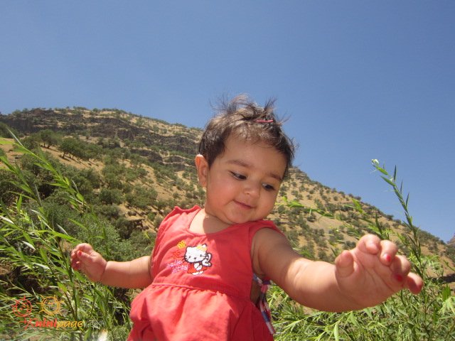 دختر بابا در راه اصفهان
