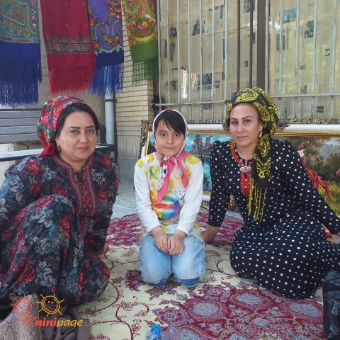 هلنا و زنان ترکمنستانی